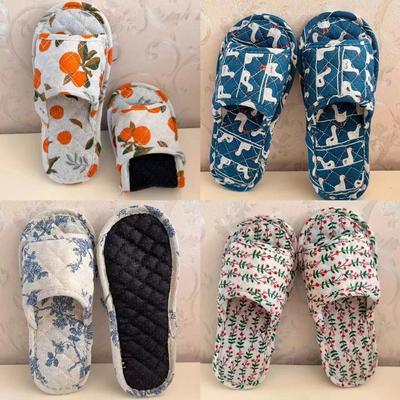 Льняные тапочки на нескользящей подошве "Четыре пары" - незаменимая вещь для пар, чтобы впитывать пот в любое время года.