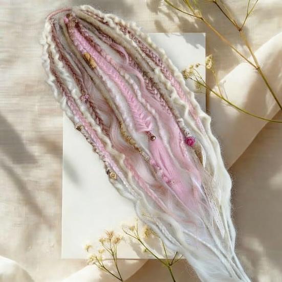 Бохо Плетеное наращивание хвоста с резинкой для волос Легкие заплетенные вручную косы Наращивание волос Женщины Мужчины Длинный Викинг Дреды Бусины Наращивание хвоста