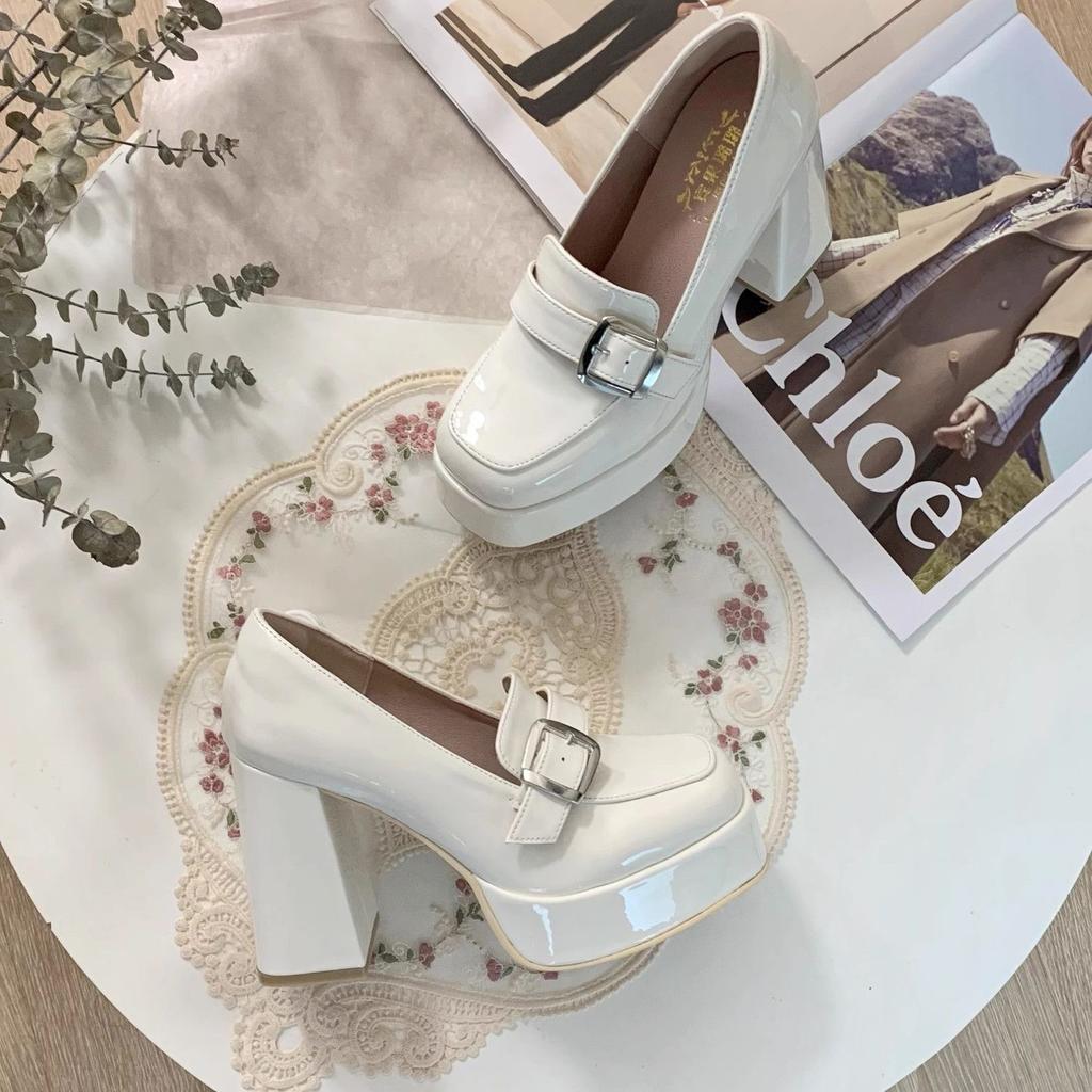 Туфли JK в стиле британских Spice Girls на высоком каблуке из лакированной кожи, маленькие кожаные туфли, весна 2025, новинка, водонепроницаемые, на устойчивом толстом каблуке, с квадратным носком, одинарные