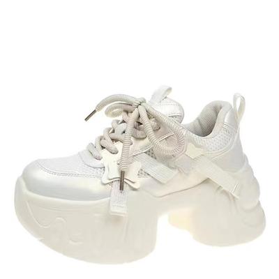 Модная 8см скрытая платформа белые туфли трендовая женская обувь новая дышащая толстая подошва универсальная повседневная обувь удобные женские кроссовки