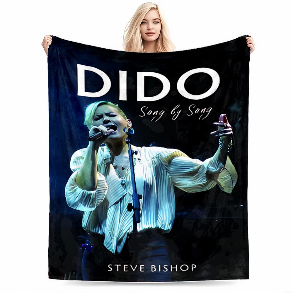 Singer in Concert Illustration for all seasons blanket lunch break throw gift