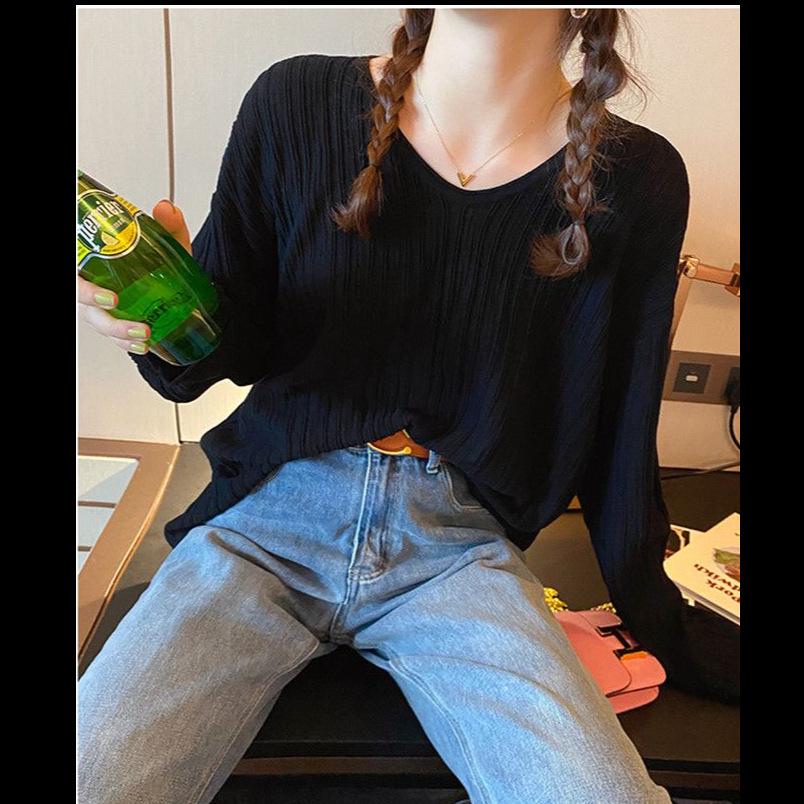 Women's Chic French V-Neck Knit Sweater, Lightweight for Spring/Autumn, Unique Korean-Style Design
