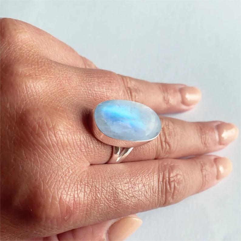 Кольцо с овальным драгоценным камнем из лунного камня, кольцо из твердого серебра 925 пробы, подарок для нее, серебряные ювелирные украшения, юбилейное кольцо, кольцо с безелем