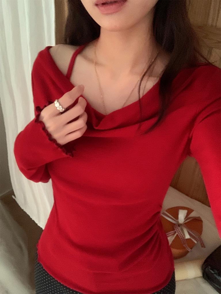 Pure Desire One-shoulder Exposed Collarbone Long-sleeved T-shirt Women's Autumn and Winter New Christmas and New Year Red Inner Bottoming Waist Top