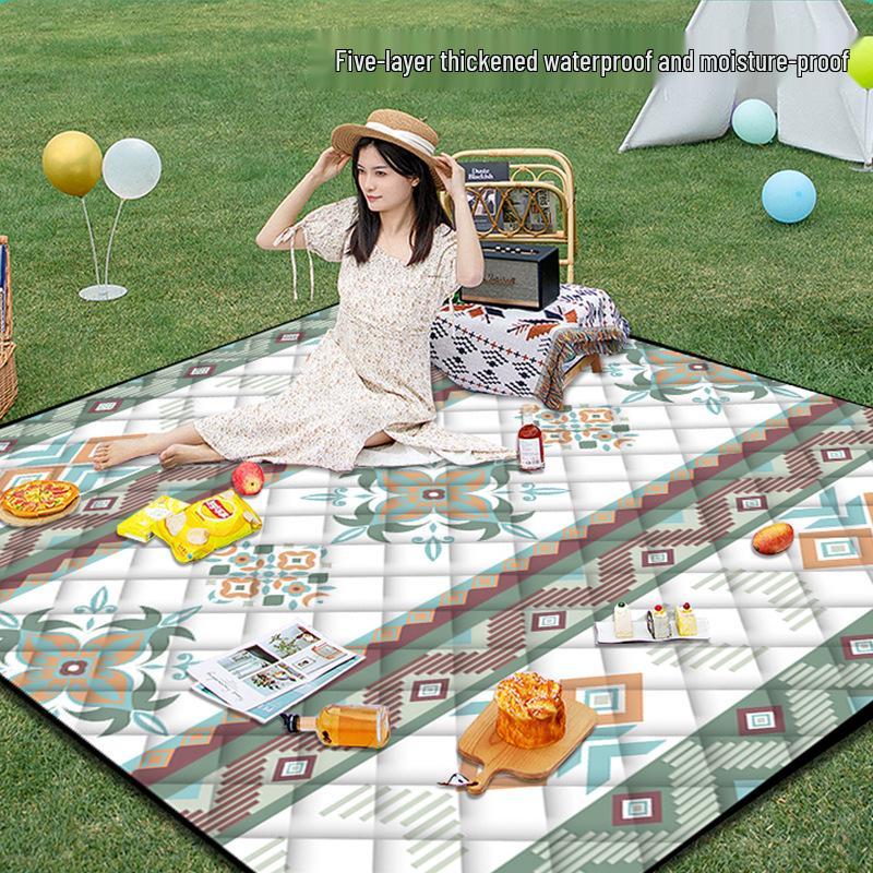 Waterproof Oxford Picnic Mat - Portable, Machine Washable, Perfect for Camping, Beach, Outdoor Activities