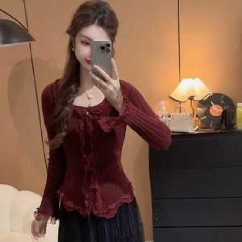 Round Neck Lace Knitted Sweater for Women In Autumn and Winter French Slim Fit Crop Top