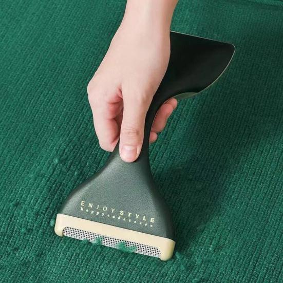 Lint Remover Brush Double-Headed 2 Cleaning Modes Battery-Free Fabric Shaver Hair Removal Tool for Clothes Furniture Blankets Couch