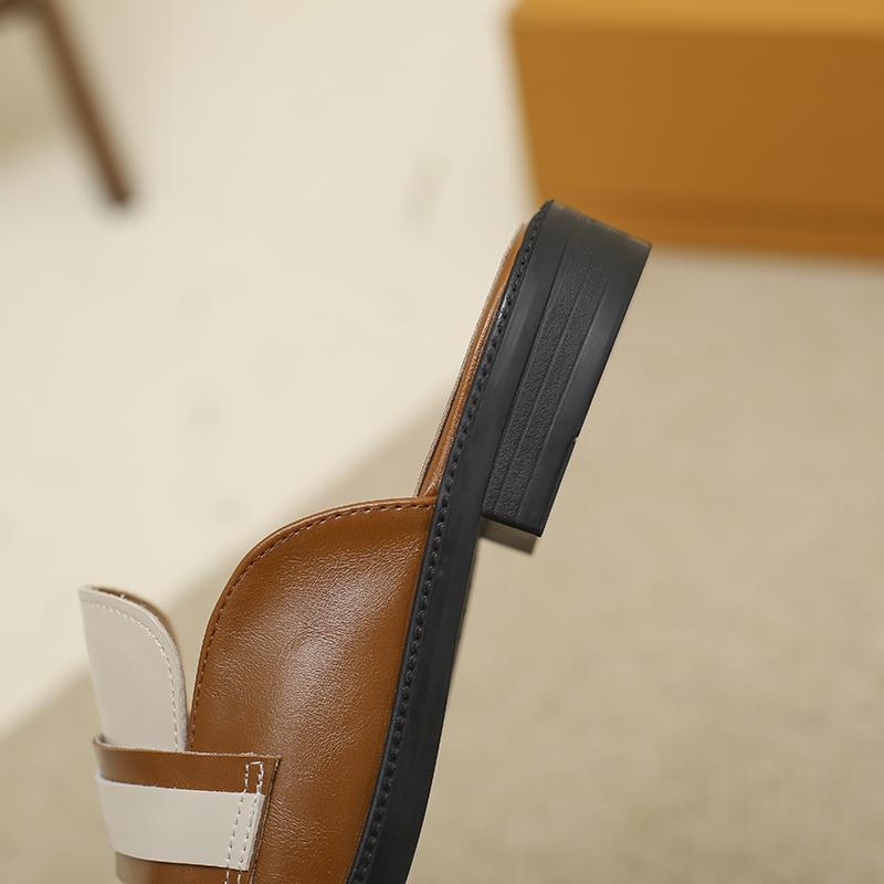 Fashion 2024 Spring and Autumn Women Wear Flat Slippers Square Head Design British Style Party and Work Wear Ladies Casual Mules 41-43