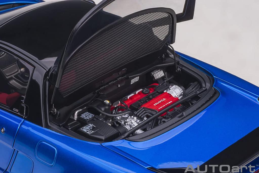 AUTOart Honda Long Beach Blue Pearl Готовый продукт 73218 1/18 NSX-R (NA2)