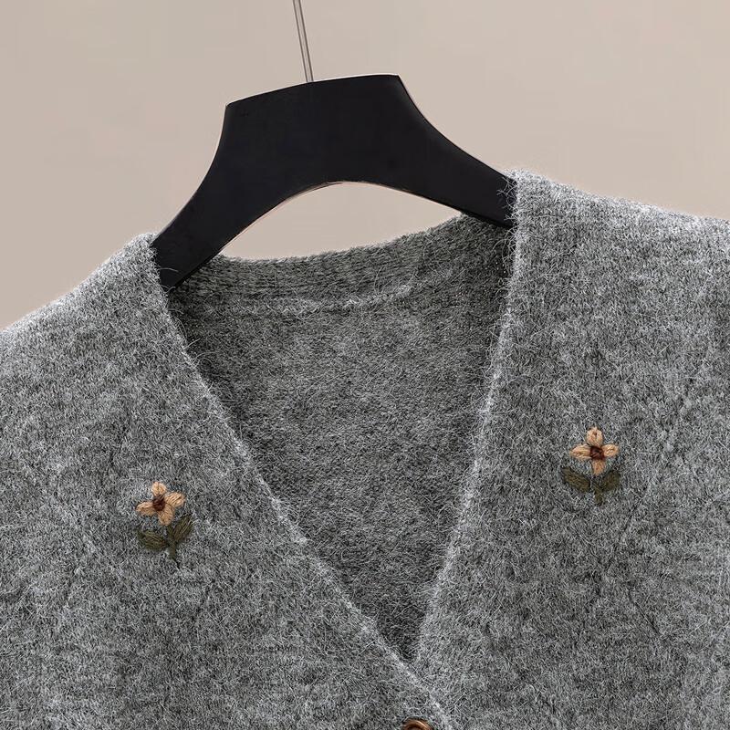 Женский вязаный жилет с цветочным узором и V-образным вырезом