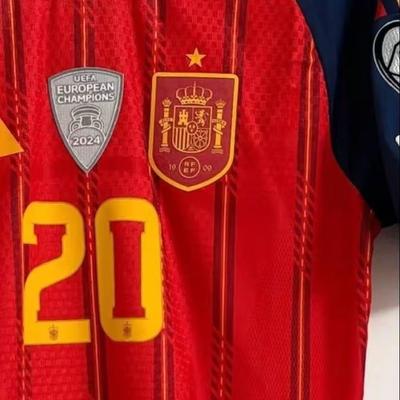 Чемпионат мира 2026 Испания домашняя новая футболка версия игрока №. 16 Родри Нет. 19 Футбольная майка Ямала