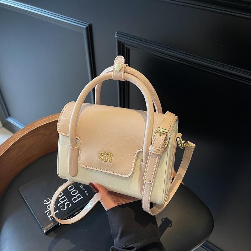 Модная сумочка простая и популярная ретро кожа с масляной восковой пропиткой маленькая квадратная сумка универсальная повседневная однотонная нишевого дизайна сумка-мессенджер