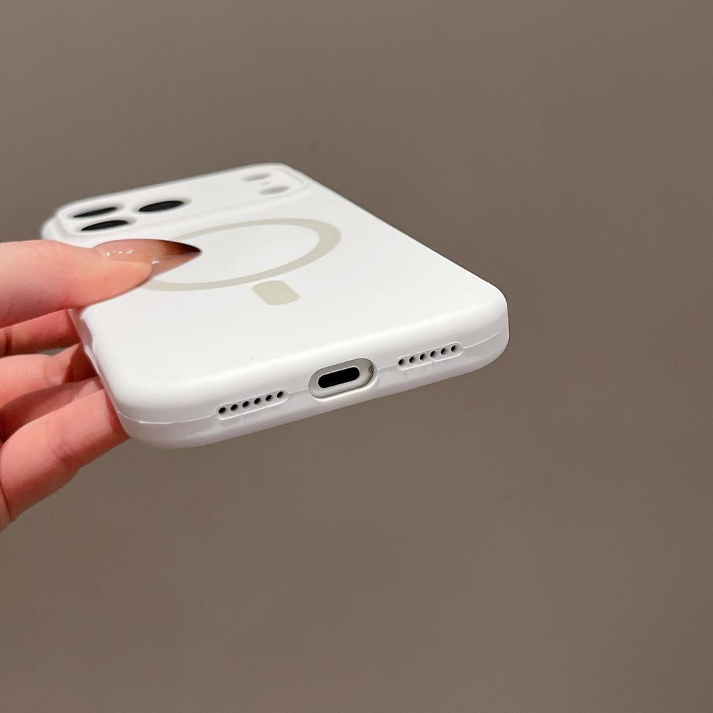 Новый магнитный чехол из жидкого силикона для Apple iPhone 17 Pro Max, Защитный чехол с покрытием full-coverage, ощущением кожи для iPhone 16