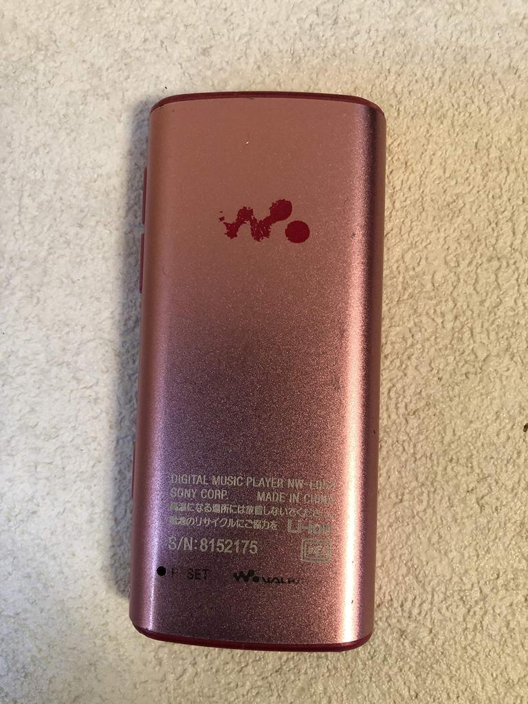 Sony Walkman E Series с динамиком 2 ГБ розовый [Тип памяти] NW-E052K/P