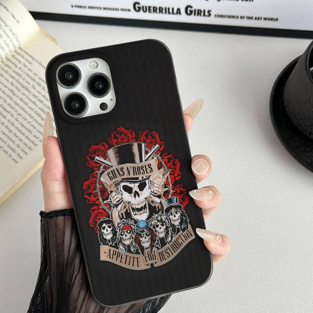 Чехол для телефона GUNS N ROSES для iPhone 17 16 15 14 13 12 11 Гофрированный Матовый Мягкий Чехол Противоскользящий