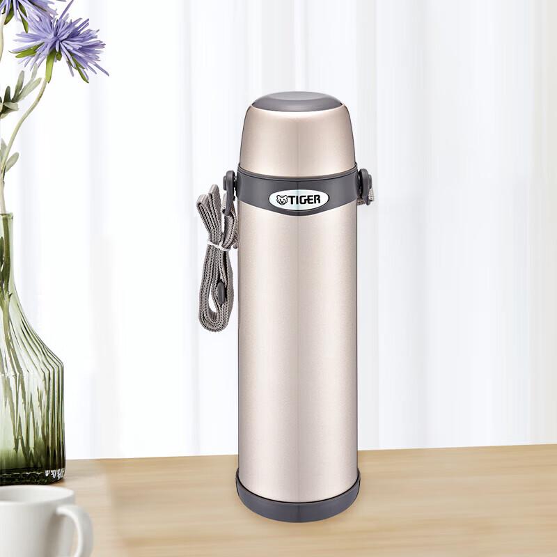 TIGER Vacuum Insulated Bottle with Carrying Strap