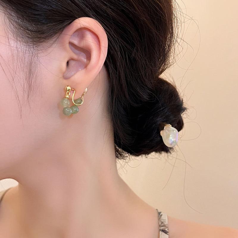 New Chinese-style Hanfu Earrings for Women Hetian Jade Ear Clips Elegant Style Niche Design Earrings