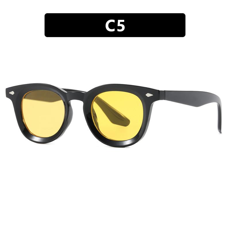 Luxury Brand Designer Small Frame Sunglasses Women For Men Popular Sun Glasses Vintage Punk Shade Rivet Concave Frame Eyeglasses