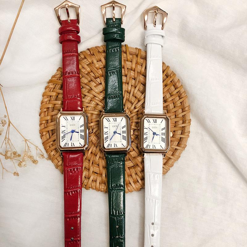 Retro WatchFashionable Women'S WatchKorean StyleSimple Leather StrapHigh-Quality Women'S WristwatchTrendy Women'S Watch.