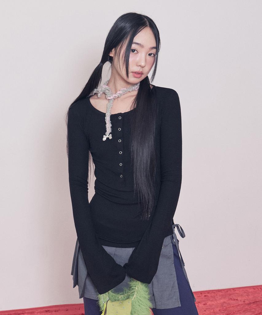 FAKIII Button Bell Line Knit_Black
