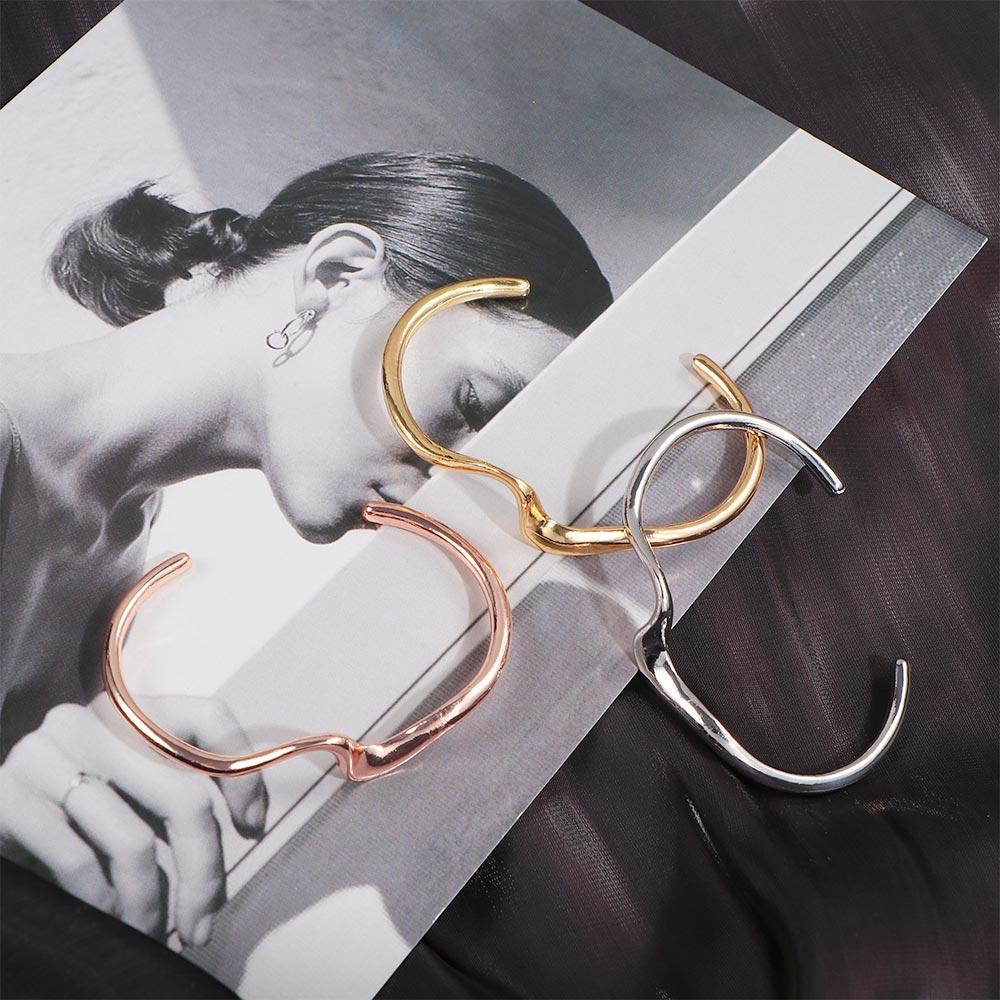 Trendy Fashion Adjustable Arc Bending Girls Opening Bangle Jewelry Simple Bracelet Women Gift