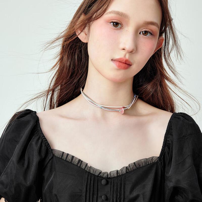 Черное мини-платье с пышными рукавами из сетки