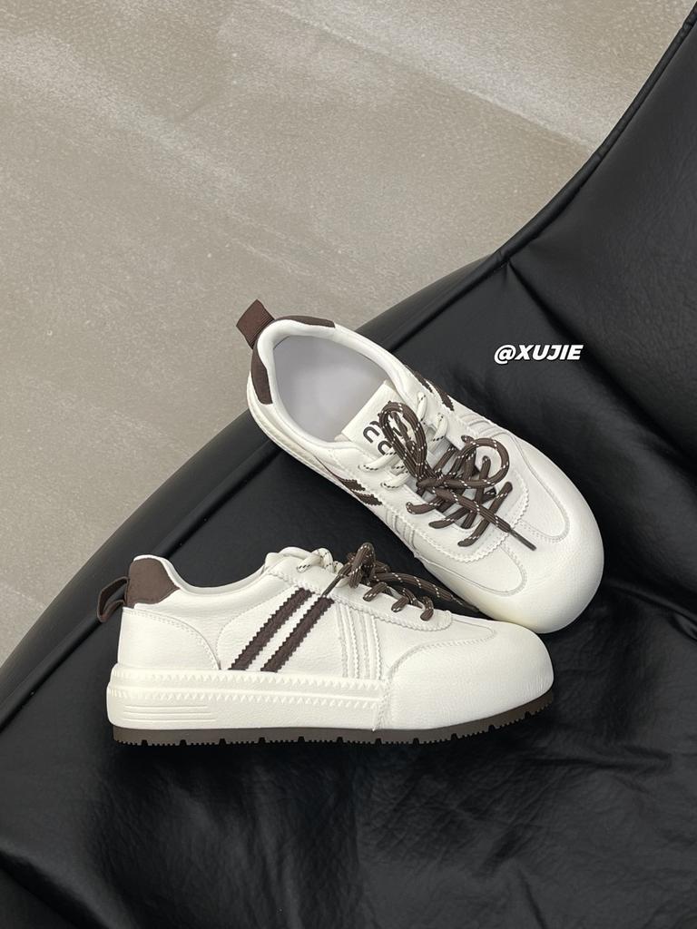 Autumn and winter new lightweight soft-soled Forrest Gump sports board shoes Xiaobai retro fashion versatile flat-bottomed Dexun casual shoes women