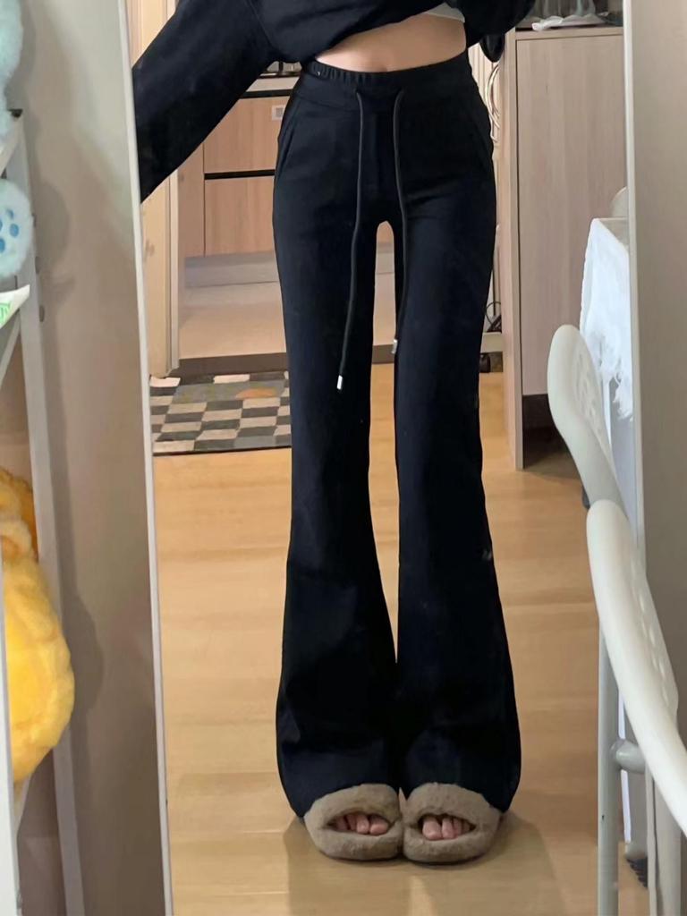 Women's 2024 Autumn White-Gray Micro-Flared High-Waisted Yoga Pants: Slimming, Hip-Lifting, and Casual.