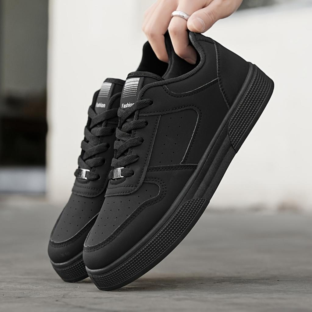 Дышащая обувь для скейтбординга - стильные черные низкие повседневные кроссовки с прочным верхом из полиуретана и подошвой из ПВХ, удобная шнуровка