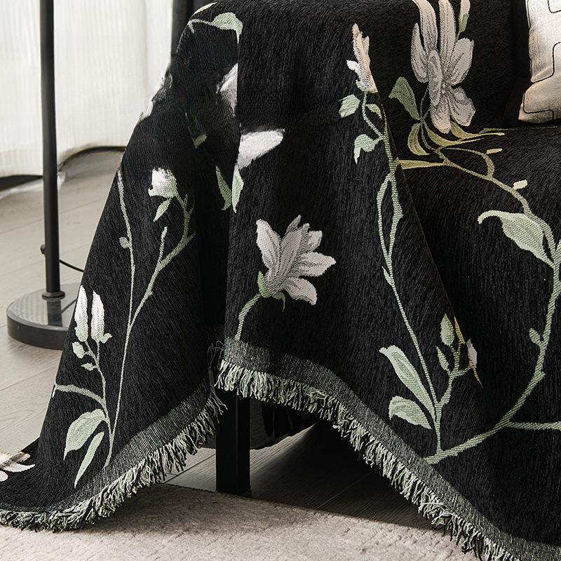 European Classical Chenille Sofa Cover Cloth, High-end Anti-cat Scratch Sofa Cover, Universal Cover, All-season Cover Cloth