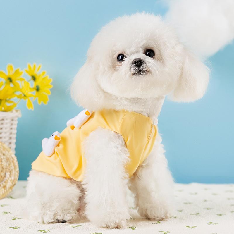 Popular dog clothes spring and summer new three-dimensional duck and duck dress teddy bear medium and small dog hair clothes