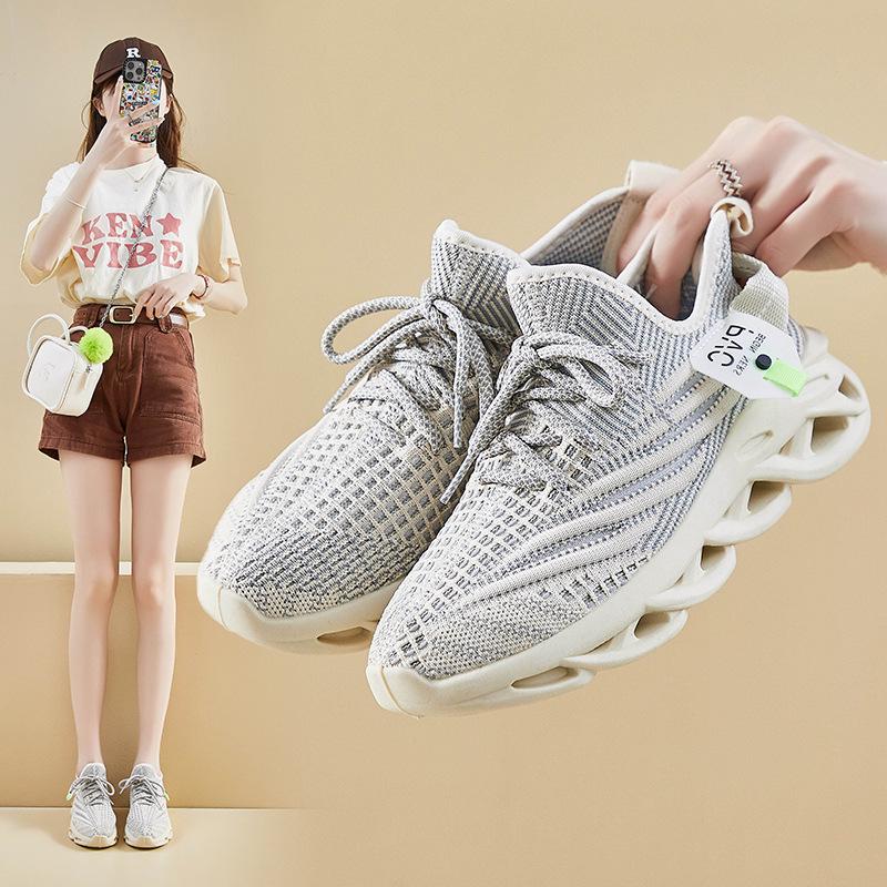 Korean Style Couple Fly-Knit Shoes - 2025 Summer Breathable Running & Casual Sneakers H8080