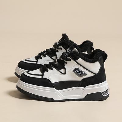 Женские зимние высокие кроссовки на подкладке из искусственного меха. Противоскользящие теплые кроссовки на флисовой подкладке. Зимние ботинки из искусственной кожи. Спортивные короткие ботильоны женские.