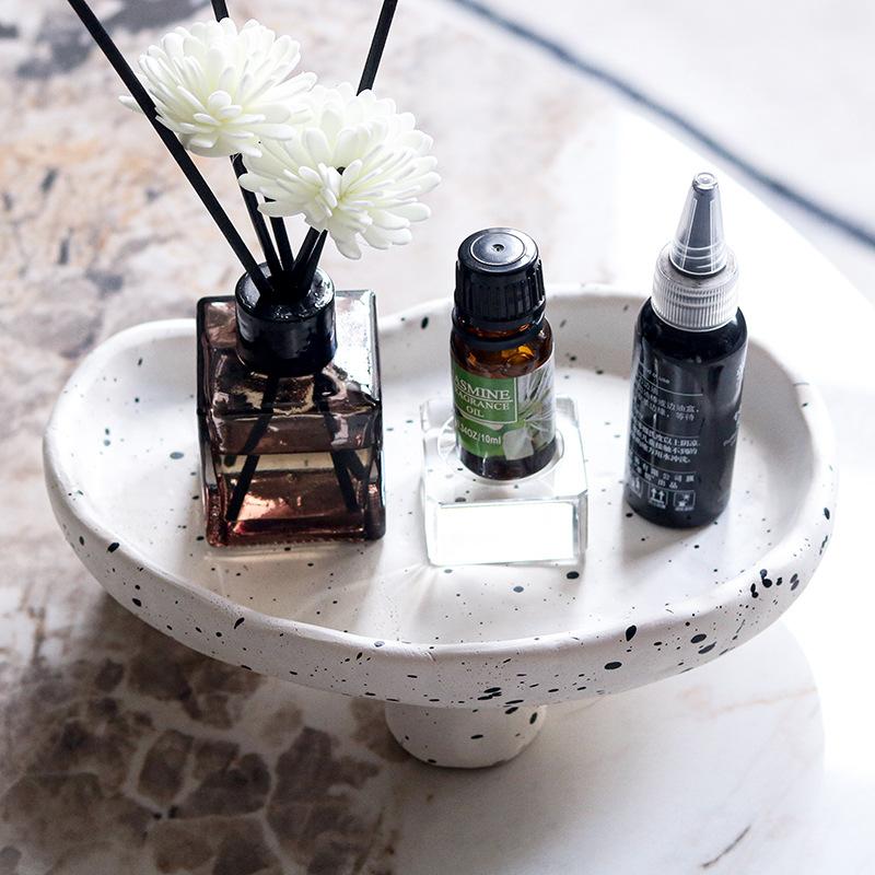 Креативный скандинавский простой трехногий поднос с шапочкой Ins Style для украшения дома, ароматерапии, хранения ювелирных изделий, украшения