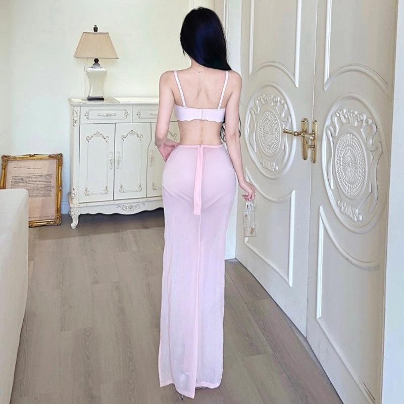 Женское знаменитое сексуальное облегающее платье с V-образным вырезом и разрезом