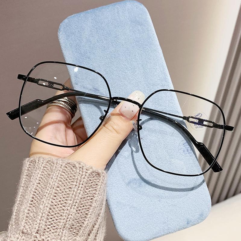 Фоточувствительные очки для близоруких с защитой от синего света, в большой оправе, простой дизайн 7757