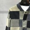 Мужская мода осень/зима 2024 года: Вязаный кардиган в клетку Colorblock — модный, молодежный и универсальный повседневный топ