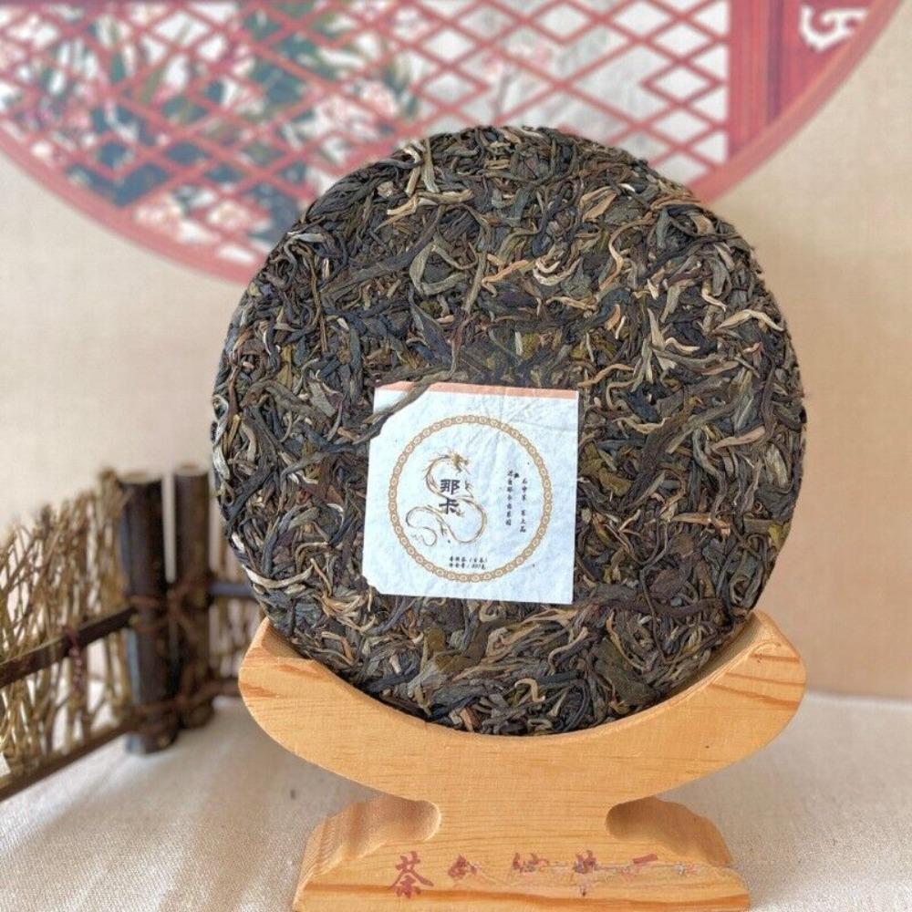 2022 Naka Ancient Tree Raw Pu-erh Tea - 357 г блин, Мэнхай