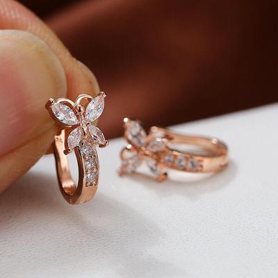 Серьги бабочки цвет золото вставка кристал английский замок