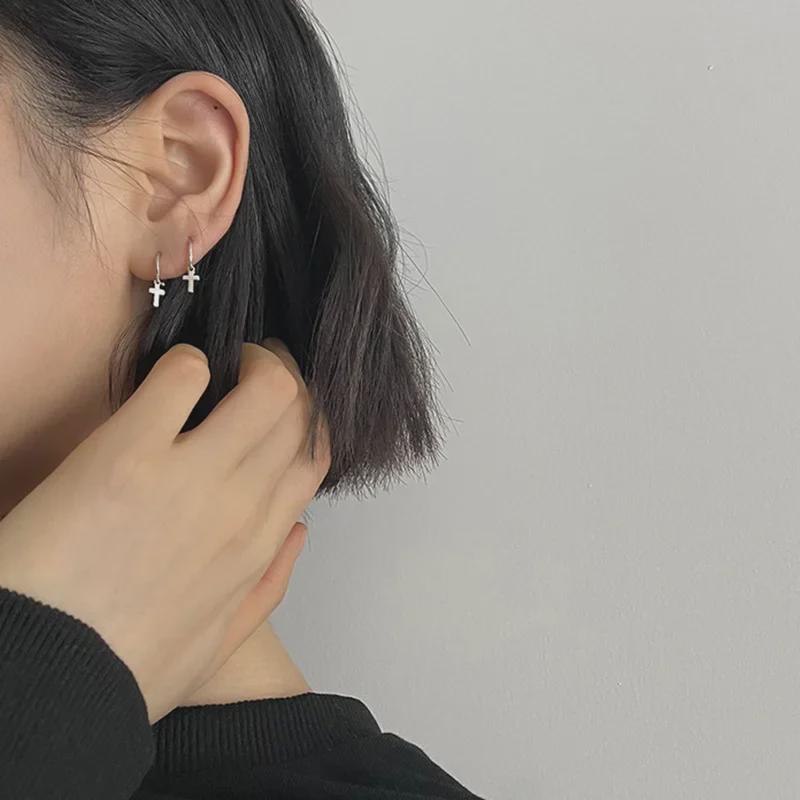 Серьги со звездой и крестом из стерлингового серебра 925 пробы: Элегантный и универсальный стиль Гонконга