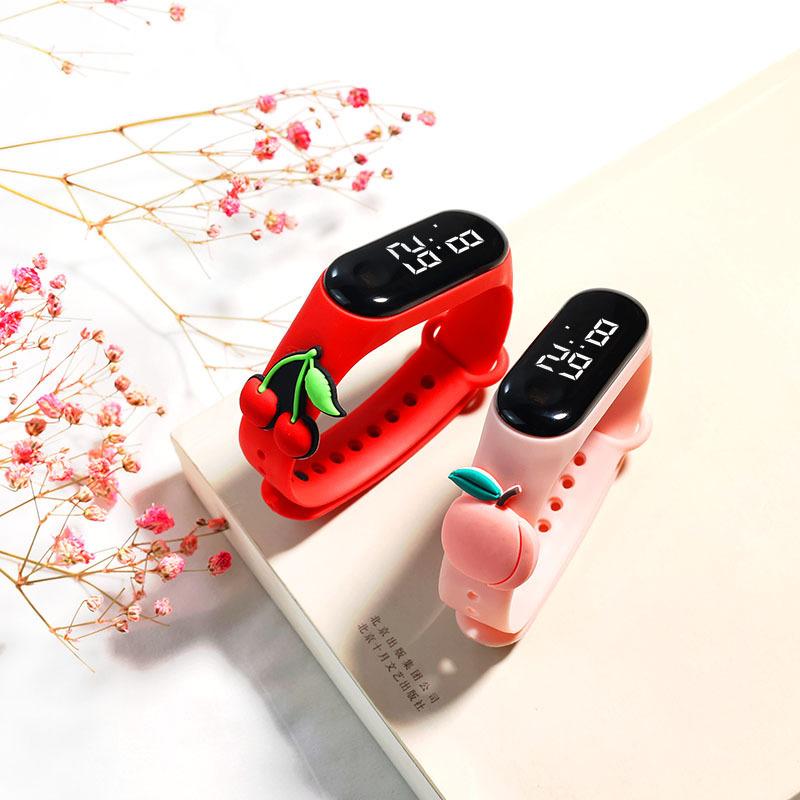 Vogue Fruits Doll Браслет Женские водонепроницаемые наручные часы Электронные повседневные спортивные модные часы для мальчиков и девочек со светодиодной подсветкой