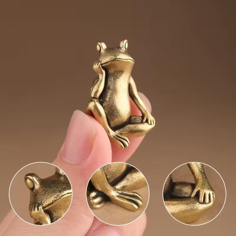 Винтажная латунная статуэтка лягушки Декор лягушки Очаровательная созерцательная поза Настольное украшение Чайный питомец Фигурка Домашний декор для офиса