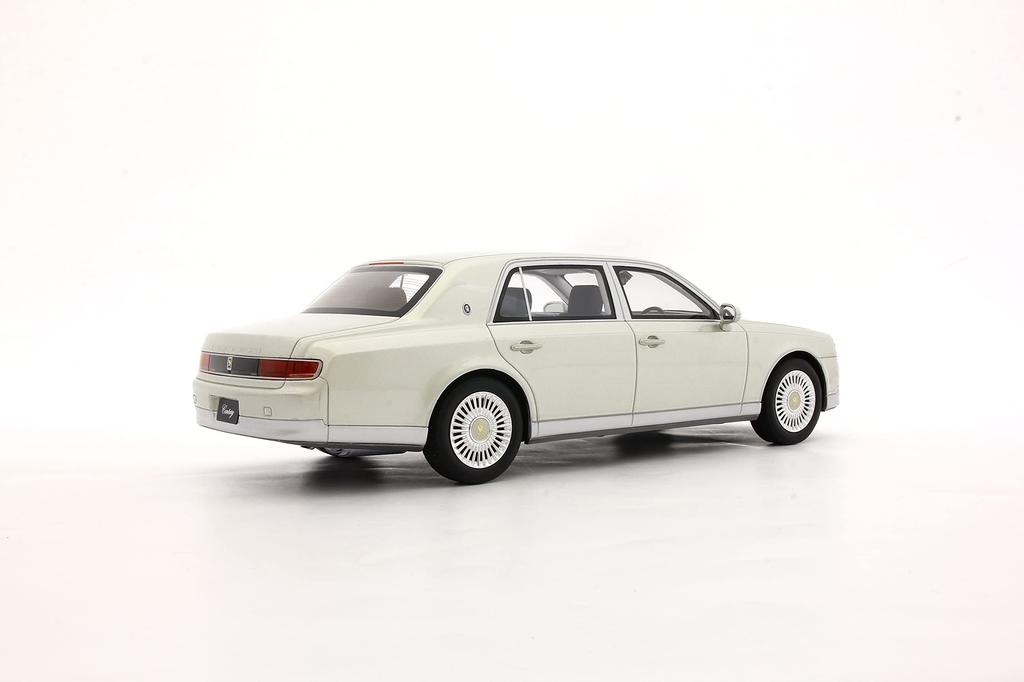 Самурай Toyota Century Silver Готовый продукт KSR18036S 1/18