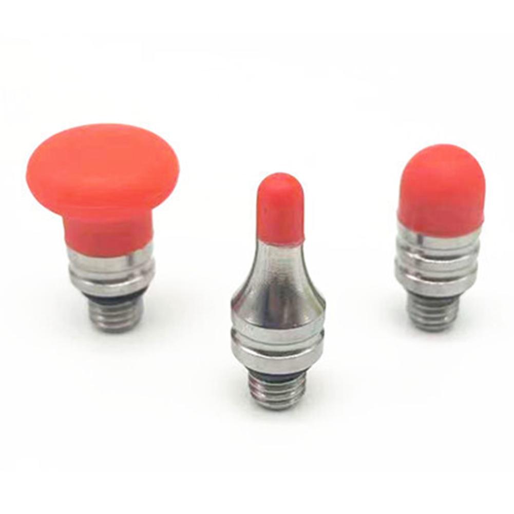 Молоток для ремонта вмятин на кузове автомобиля. Ремонт вмятин с помощью ударного выравнивания. Молоток для ремонта вмятин на кузове автомобиля.