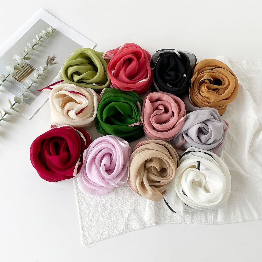 70 * 70 Four Seasons Доступен Новый женский маленький квадратный шарф, высококачественный шарф с буквенным принтом, профессиональный шарф, атласный шарф