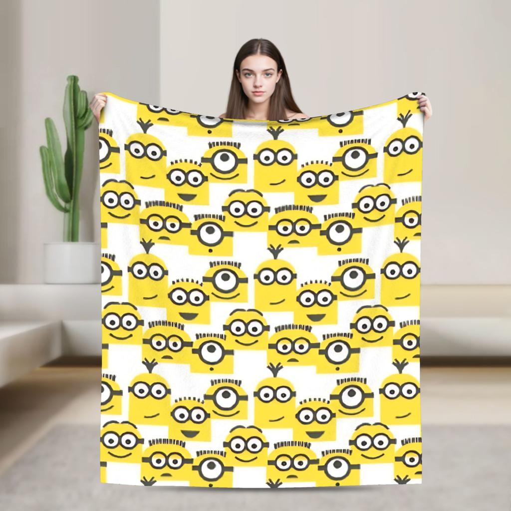 M-Minions Cartoon Christmas Flannel Blanket Warm Throw Blanket for Outdoor Travel Comfortable Bedspread Sofa Bed Cover