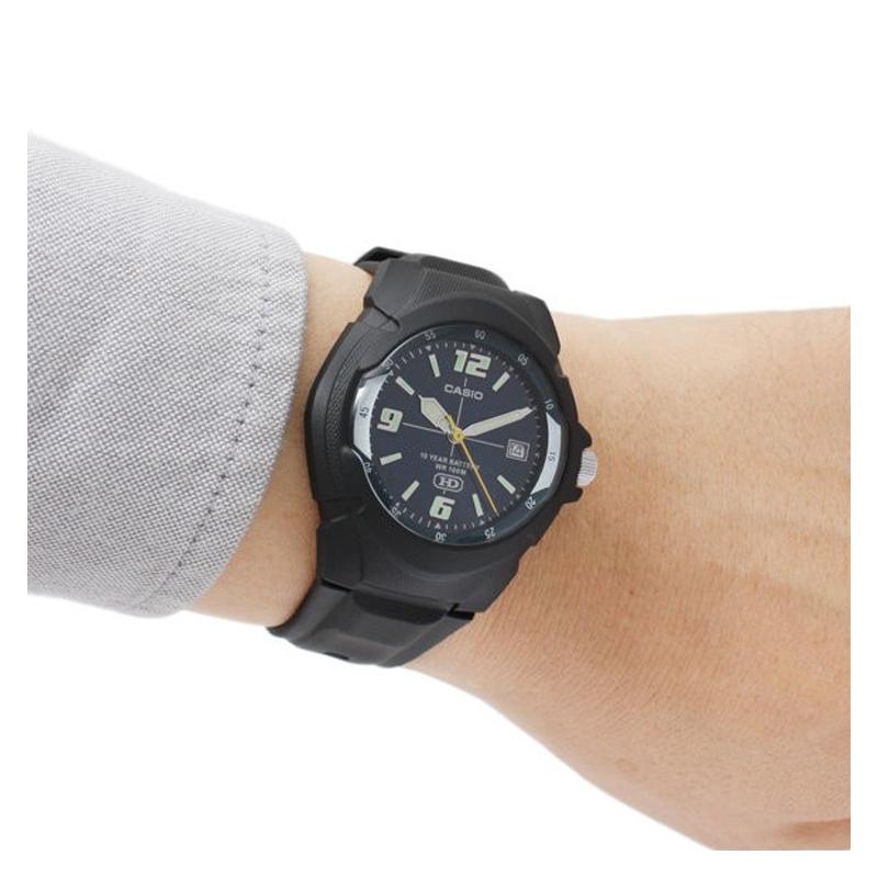 Casio Серия CASIO YOUTH - Дисковая трехстрелочная серия - Десять лет работы - Классическая стрелочная - Отображение даты - Спортивная - Водонепроницаемая - Кварцевый механизм - Смола - MW-600F-2A
