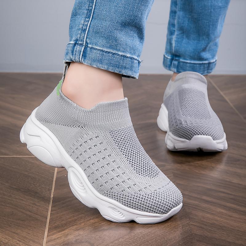 2025 New Children's Breathable Socks Youth Mesh Sports Shoes Student Ultra Light Flat Shoes Breathable Solid Color Casual Shoes
