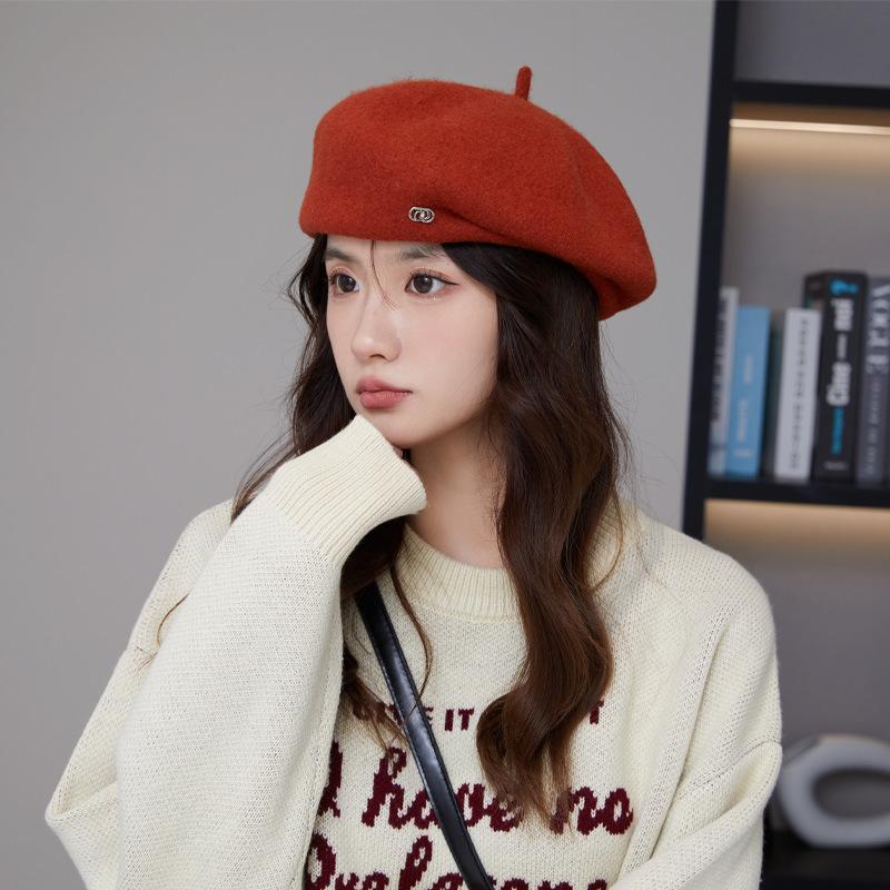 Y2K FashionBeret для женщин, кепка художника карамельного цвета с кожаным значком и атласной подкладкой, ручная стирка/химчистка, универсальный вариант для осени и зимы