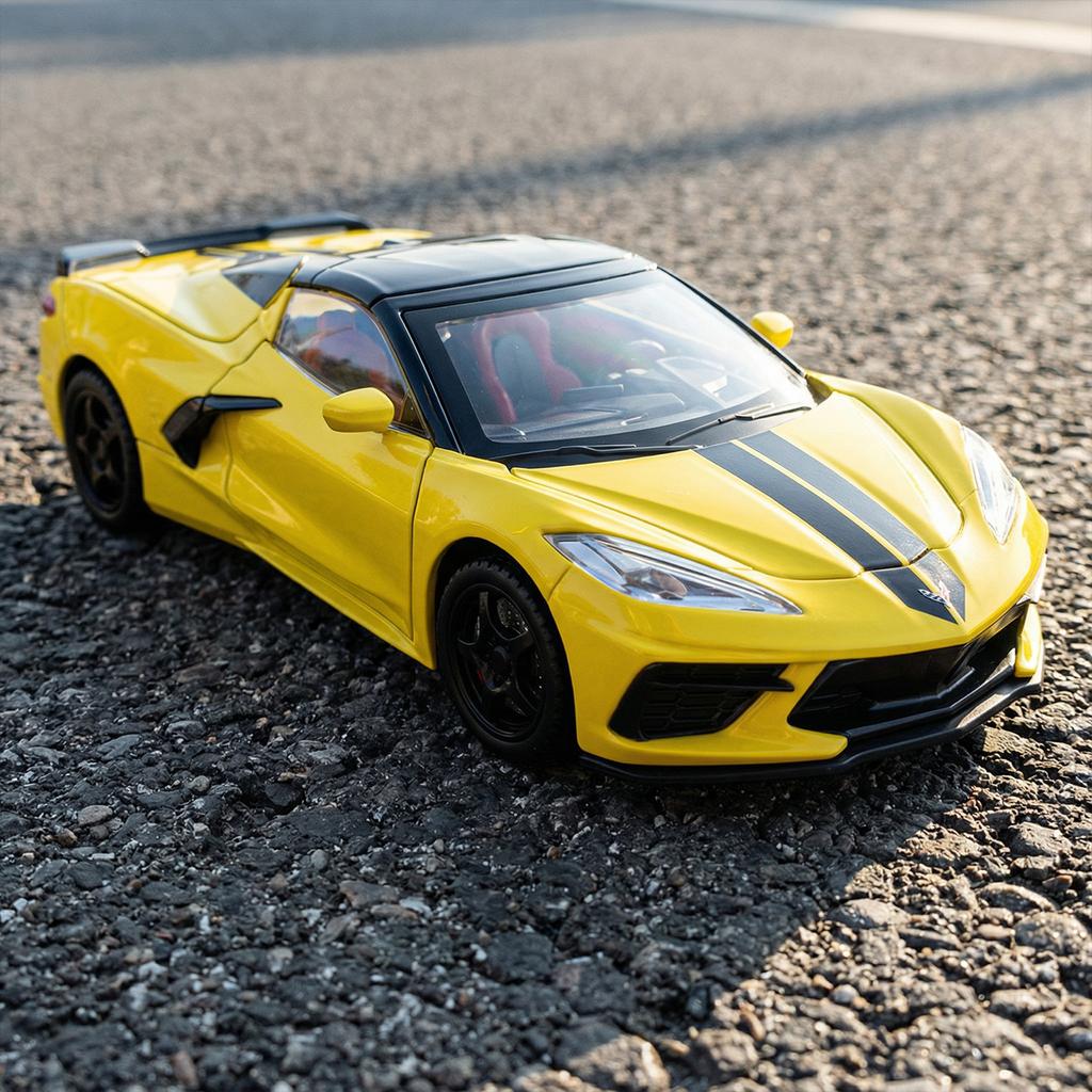1:22 Chevrolet Corvette C8 Stingray 2020 Roadster Alloy Metal Diecast Model Car Home Trendy Ornaments & Computer Desktop Present